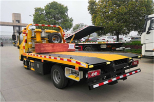 伊犁道路救援拖车报价