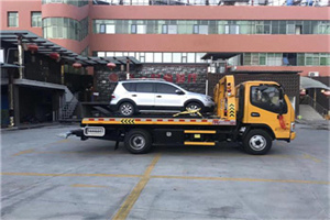 伊犁附近汽车拖车电话